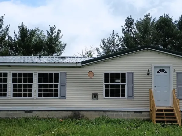 112 Old Grade Rd, Terra Alta, WV 26764