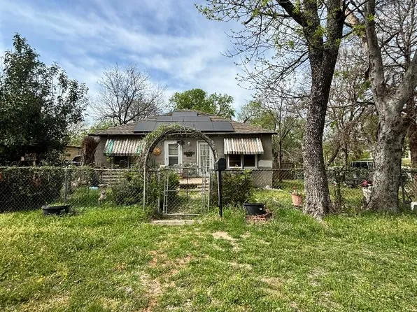 3219 NW 25th St, Fort Worth, TX 76106