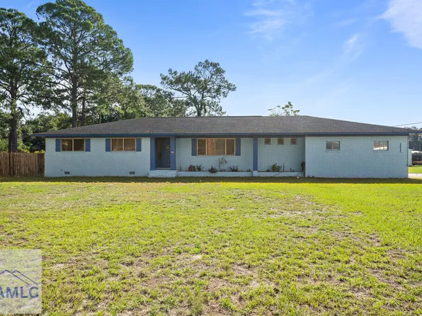 124 Drennon Dr, Jesup, GA 31545
