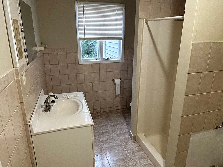 231 N 6th St #A — Photo 10