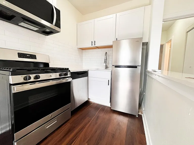 Park Place Apartments — Photo 30