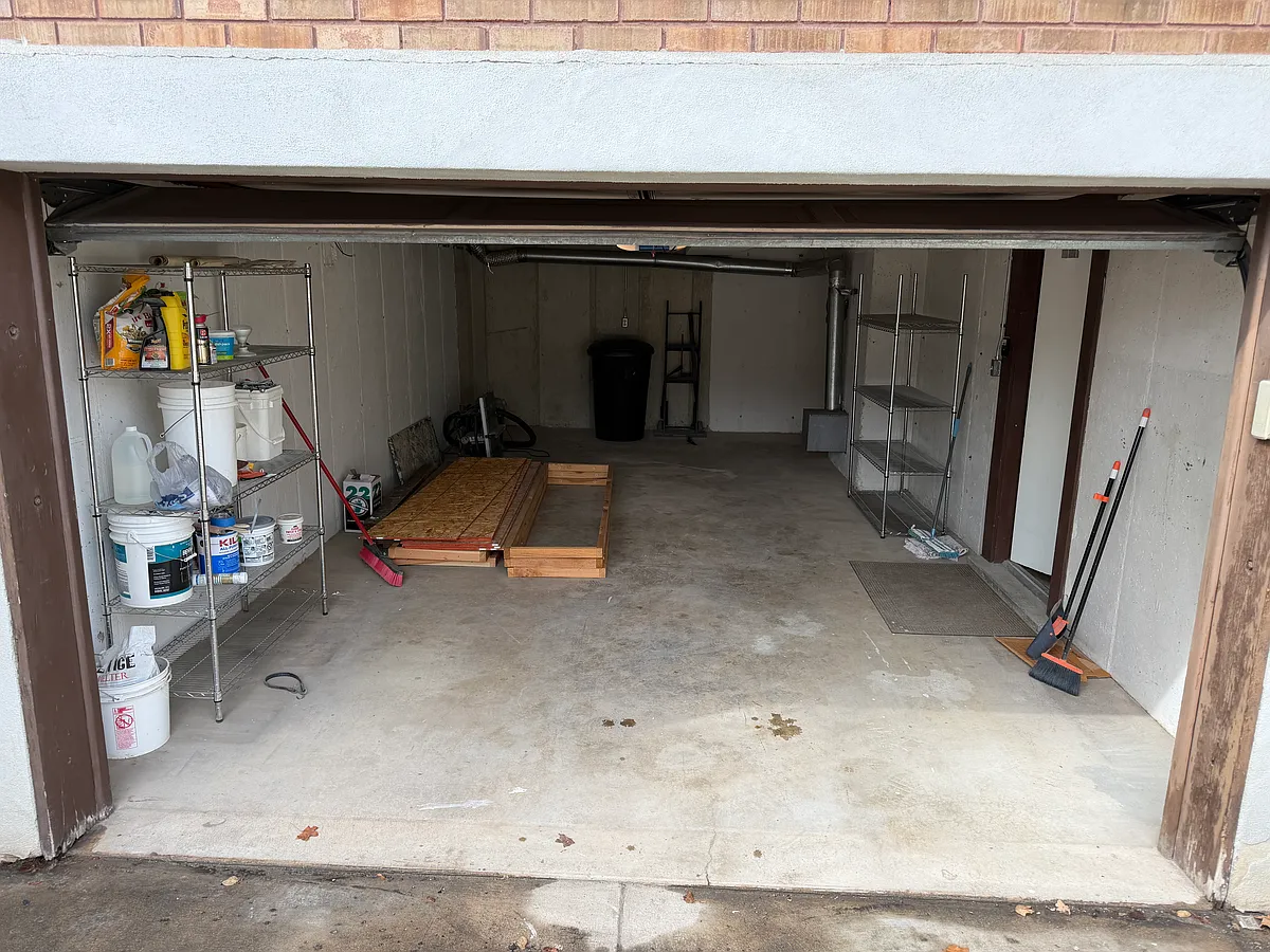 Building Photo - 1647 N 1450 W