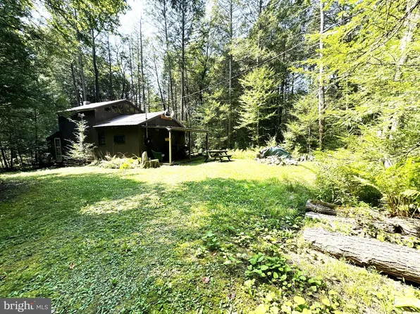 30 Rock Dr, Milroy, PA 17063