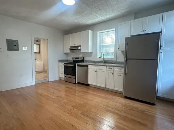 7 Greenville St, Roxbury, MA