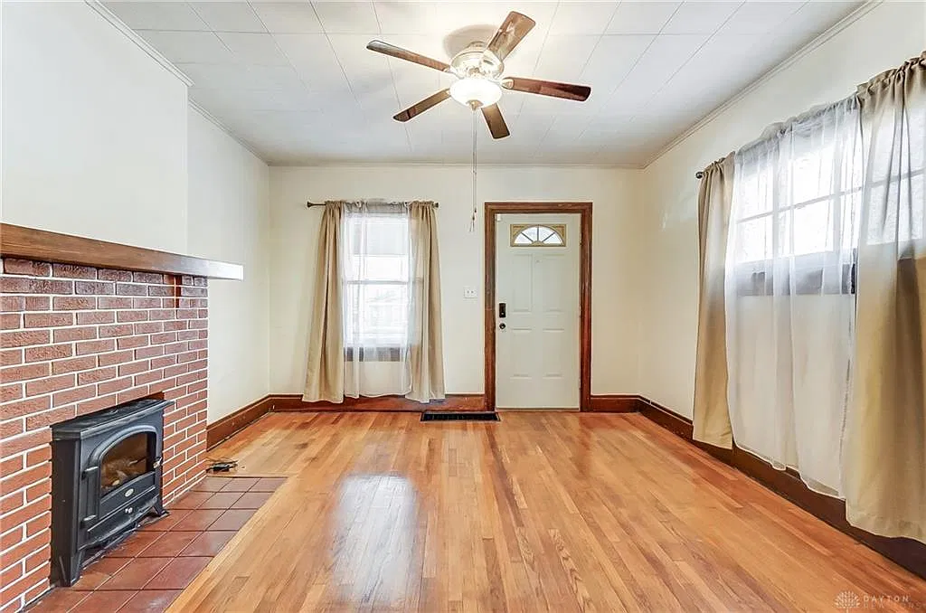 2 bed, 1200 sqft, $1,000 — Photo 4
