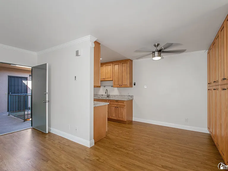 Terrace Villas Apartments — Photo 9