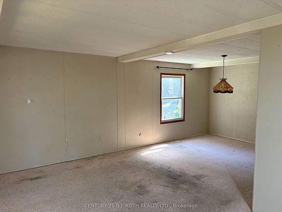 3rd image of 9 Cherrywood Ln