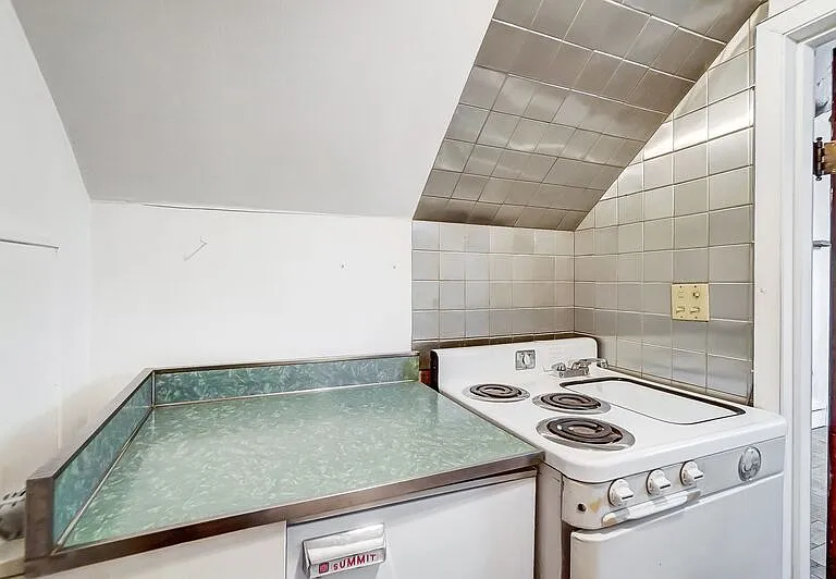 2881 Observatory Ave #2 — Photo 60