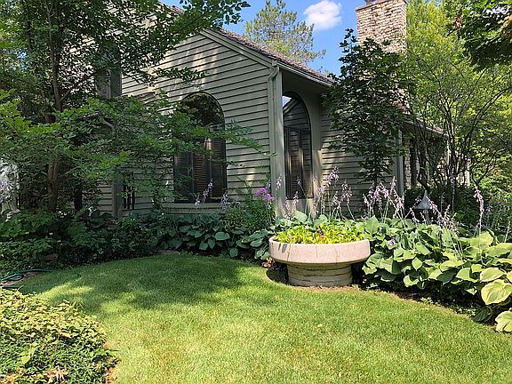 Perennial plantings
