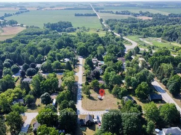 4 Park Ln, Thames Centre, ON N0M 2P0