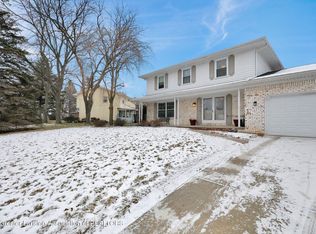 5211 Greenbriar Rd, Lansing, MI 48917