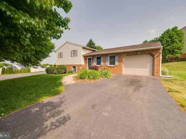 400 Snyder Hill Rd, Lititz, PA 17543