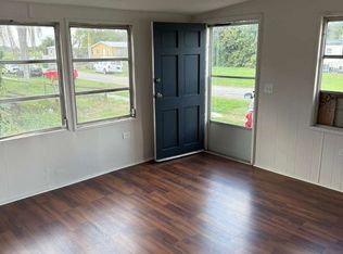 406 S Cocoanut Rd, Pahokee, FL 33476