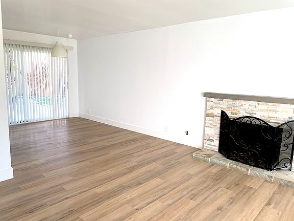 Living Room / Dining Room