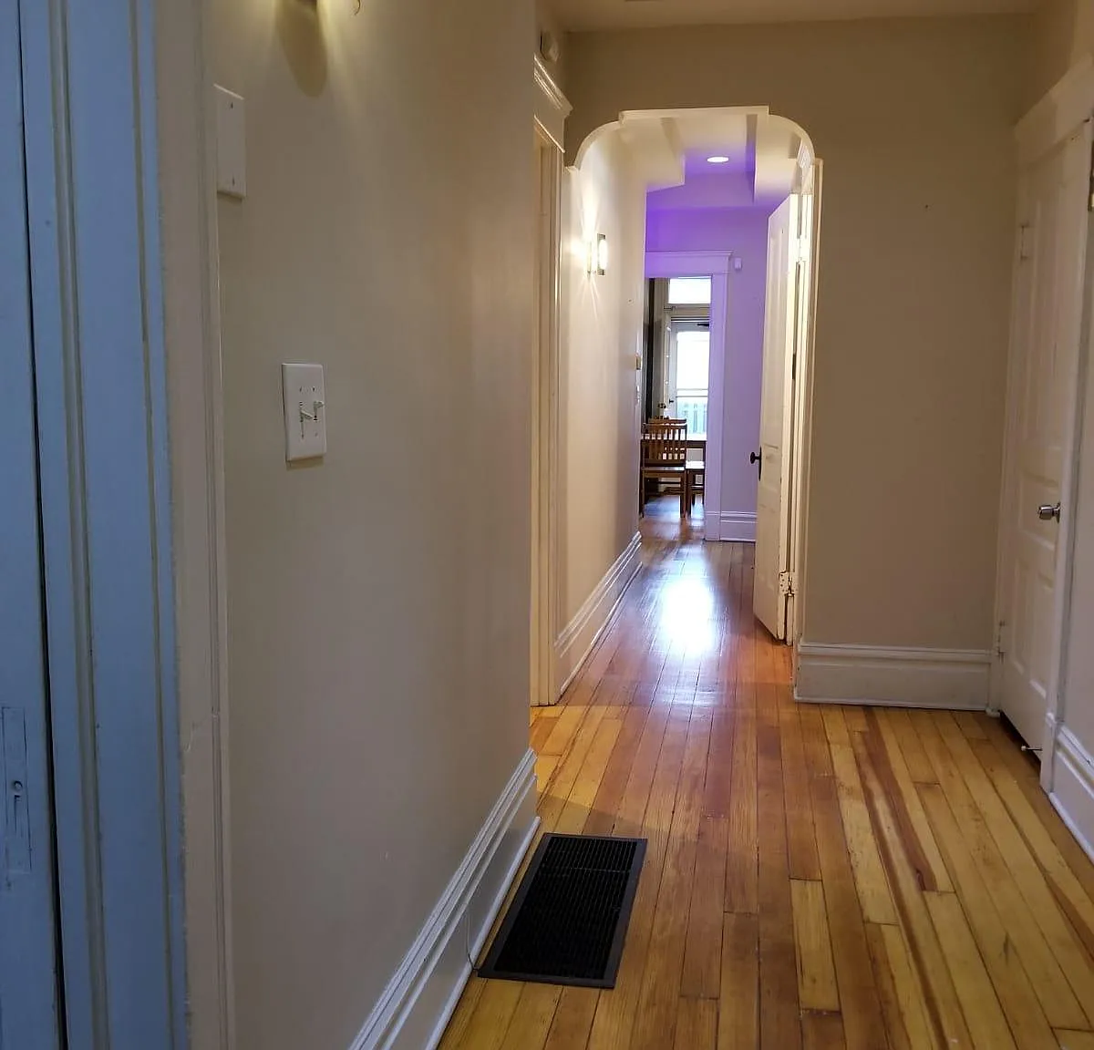 3 bed, 1200 sqft, $1,650 — Photo 2