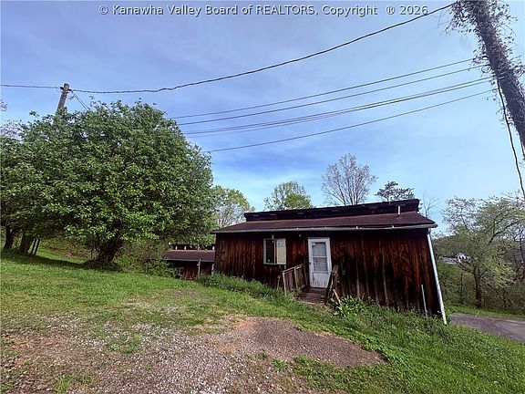 2nd image of 139 Dakota Dr