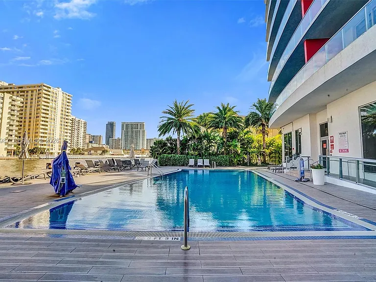 2600 E Hallandale Beach Blvd #T1902 — Photo 85