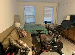 66 W 69th St APT 1F, New York, NY 10023