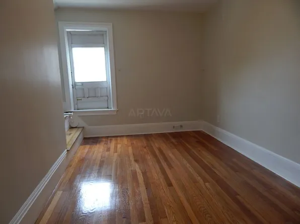 34 Park Ave #5, Somerville, MA 02144