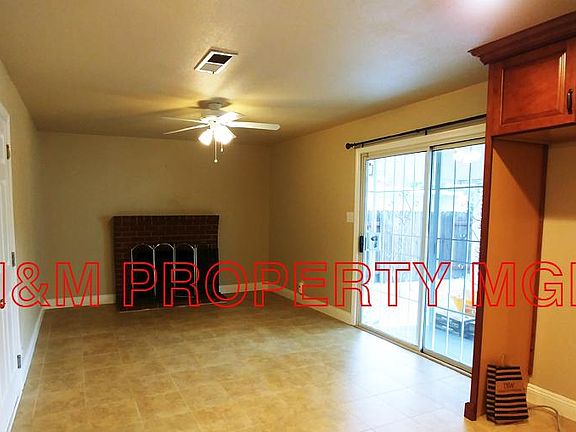 10739 Segovia Way Family Room