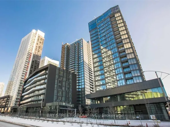 90 Queens Wharf Rd, Toronto, ON