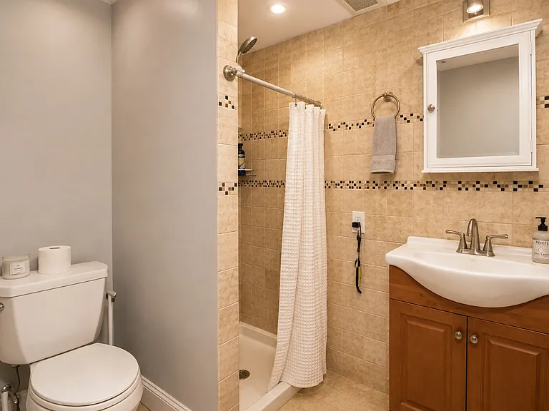 6 Pineview Ter #1B — Photo 10