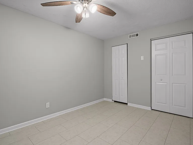 19 Johnson Blvd #21 — Photo 16