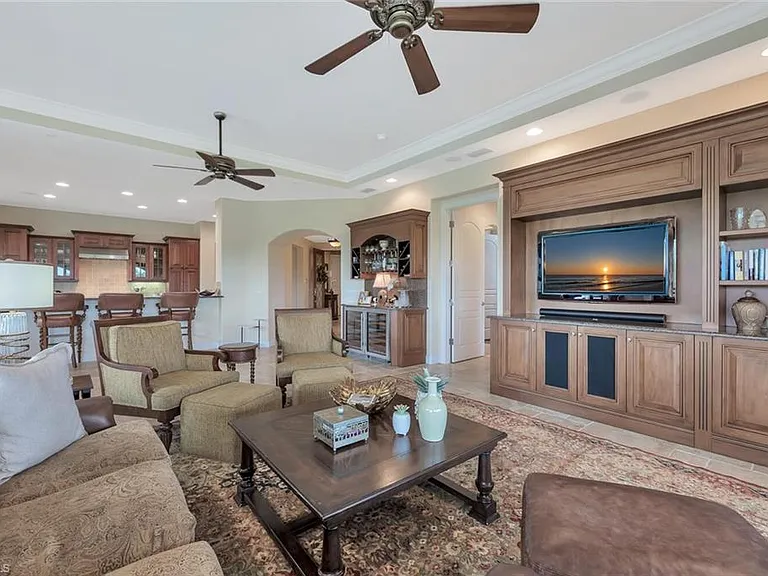 2543 Marquesa Royale Ln #Penthouse 301 — Photo 15