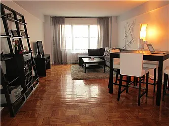 Rented by Addison Property Group