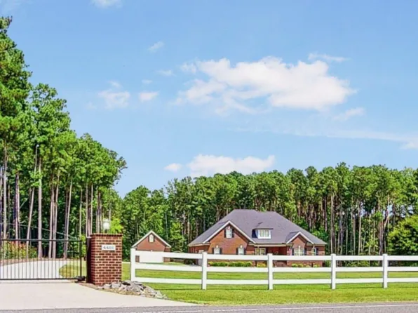 4402 Farrell Rd, Sanford, NC 27330