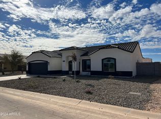 13526 S Calumet Rd, Arizona City, AZ 85123