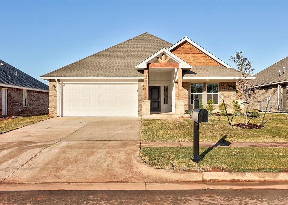 1st image of 2409 Creekview Trl