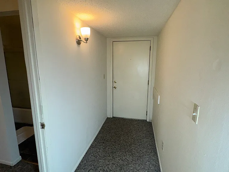 638 S Campbell Ave #14 — Photo 3