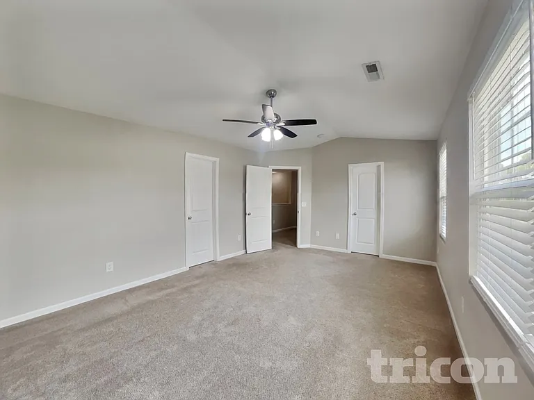 1110 Langston Dr — Photo 7