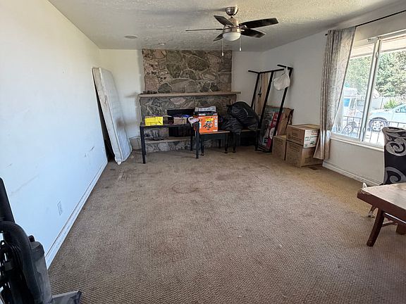 5th image of 731 S Main St