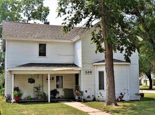326 W 21st St, Kearney, NE 68845