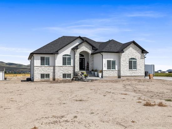 7938 W 10000 N, Tremonton, UT 84337