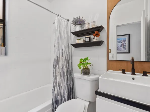 1809 Adam Clayton Powell Boulevard image 7 of 8