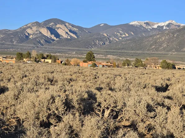 12 Eototo Rd, El Prado, NM 87529