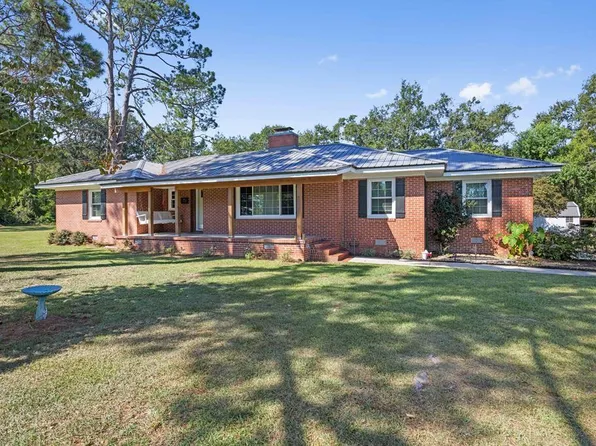 500 S Nelson St, Hahira, GA 31632