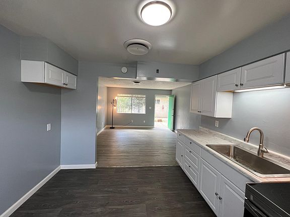 Beautiful open floor plan kitchen