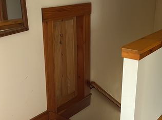 100 Butternut Ln, Colchester, VT 05446