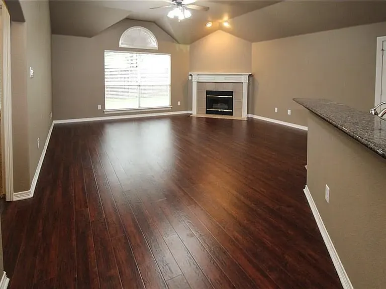 11902 Cobblestone Dr — Photo 9