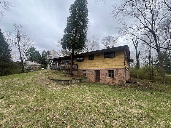 3rd image of 2281 Union Rd