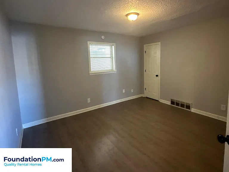 34 N Idlewild St #14 — Photo 11