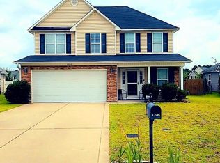 1206 Snowy Egret Dr, Fayetteville, NC 28306