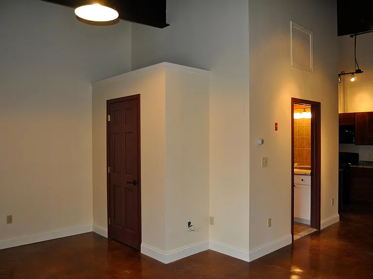 311 State St #108 — Photo 4