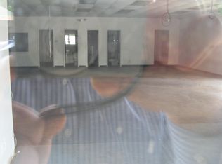 1916 Woodson Rd, Saint Louis, MO 63114