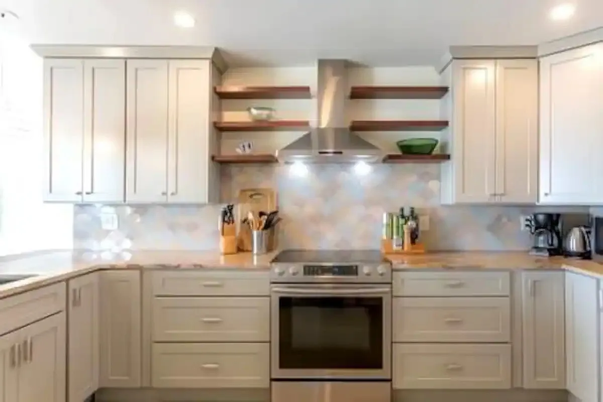 2 bed, $10,000 — Photo 2
