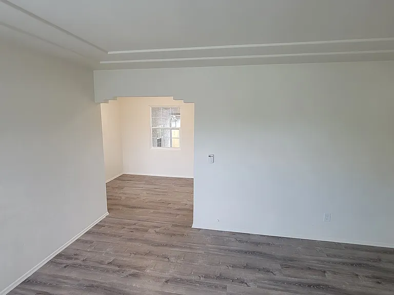 6704 Mohawk St — Photo 8
